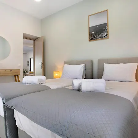 Athina's House * Drakas