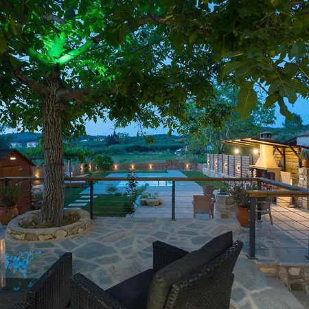 Athina's House Villa *