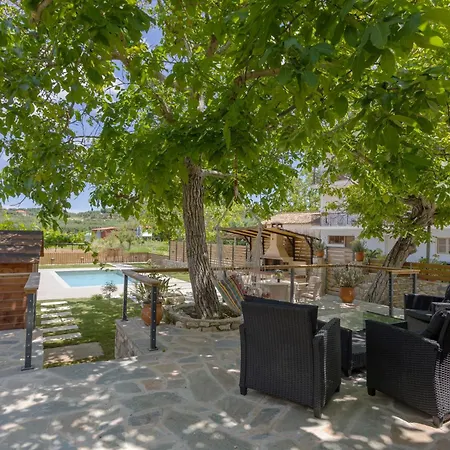 Athina's House Villa Drakas