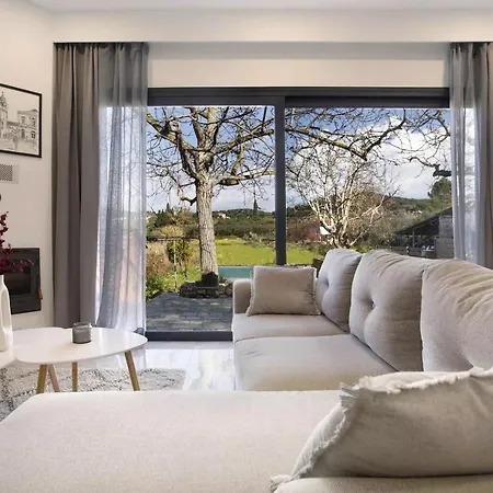 Athina's House Villa *