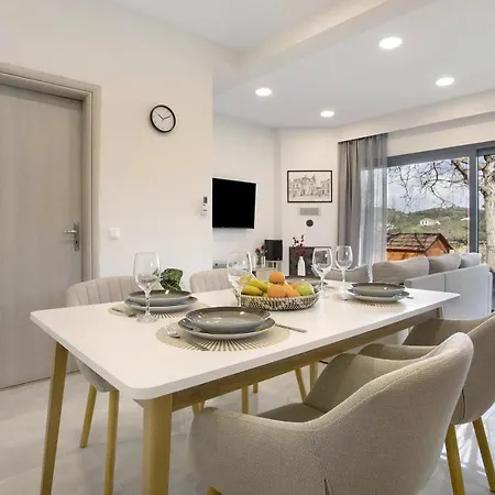 Athina's House Villa