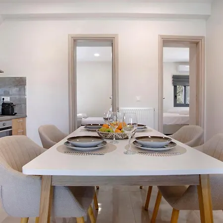 Athina's House * Drakas