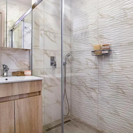 Athina's House * Drakas